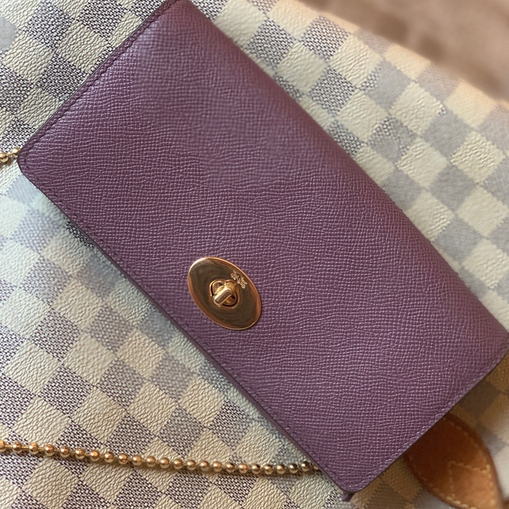 SOLD New COACH crossbody envelope wallet on chain